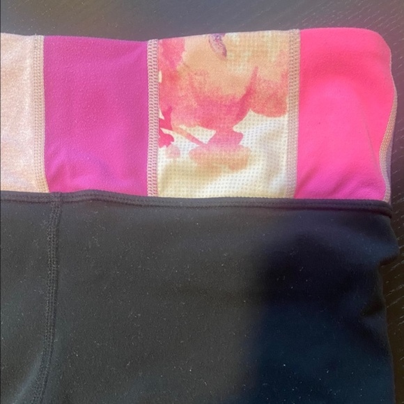 Lululemon 2.5 Inch Reversible Short - Picture 5 of 7